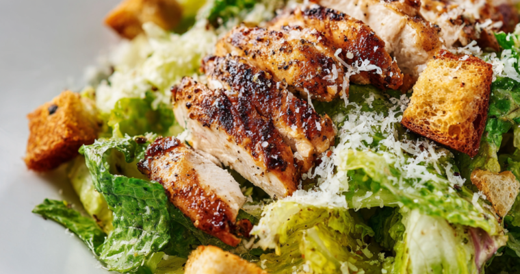Salade César facile (recette rapide et légère)