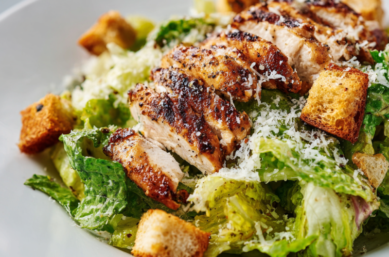 Salade César facile (recette rapide et légère)